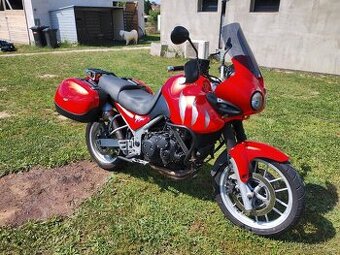 Triumph Tiger 955i sleva