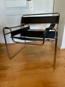 Wassily Chair Marcel Breuer černé chromované křeslo bauhaus