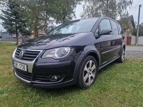 Volkswagen Touran Cross