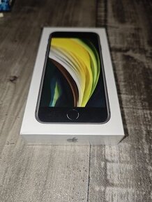 Prodám iPhone SE Black 64GB 2022