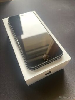 iPhone SE 64 GB – výborný stav, nutná oprava displeje