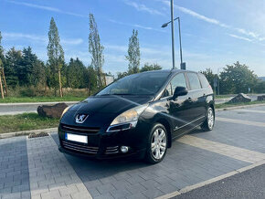 PEUGEOT 5008 1.6i 7MÍST 190TKM TAŽNÉ - 1