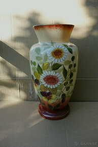 Pěkná, stará malovaná váza z mléčného skla - 1