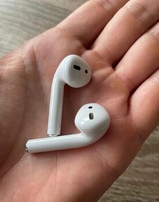 Apple airpods 2 2019