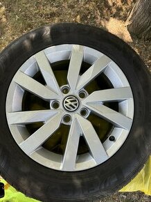 4x Orig.zánovni Alu kola VW Passat B8 -TOP STAV 10/10