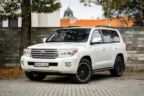 Toyota Land Cruiser V8 4.5 I D-4D Lux+