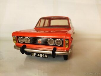 stará hračka Poľský Fiat 125p - 1