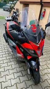 Aprilia SR max 300