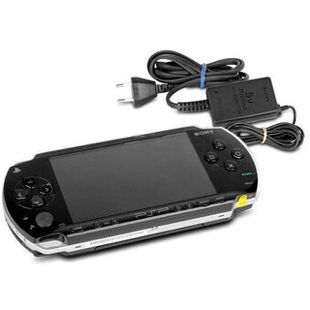 Sony PlayStation Portable (PSP) 1004 + 8 her na SD kartě - 1