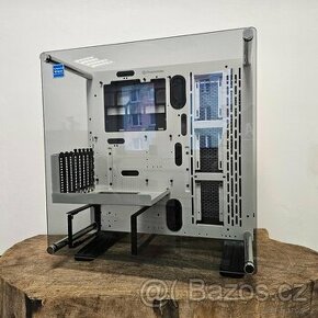 PC skříň THERMALTAKE Core P3 TG Snow Edition - 1