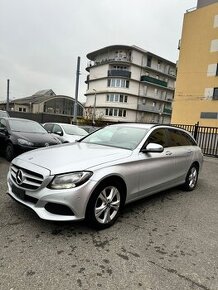 Mercedes-Benz Třídy C W205 100KW , 200d, Ojeté, 7/2017, 229