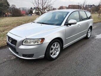 Volvo V50 D2 R-DESIGN