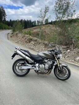 Honda Hornet 600 2006 Díly