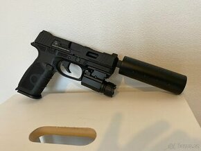 Airsoftová pistole BLE XFG - GBB černá