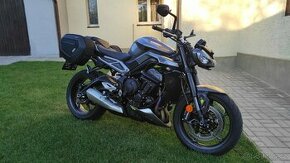 VYMENIM NEBO PRODAM -Triumph Street Triple 765 - r.v.2023