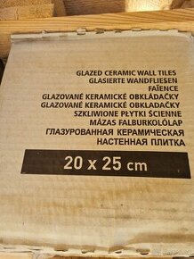 Glazované keramické obkladačky 20x25 cm - 1