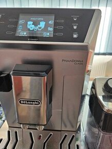 Automatický kávovar DeLonghi PrimaDonna Class ECAM 550.65.W