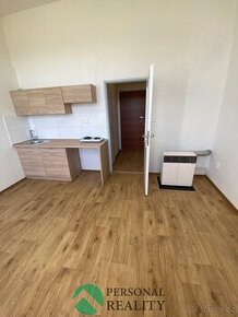 Pronájem kompletně zrekonstruované garsoniery, 21 m2, Kladno