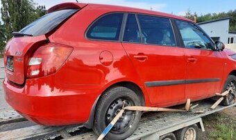 nd ze škoda fabia 2, 1.2.TSI 63kW, červená, zelená,stříbrná