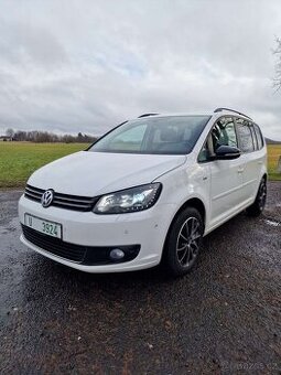 VW Touran 2.0TDI 103kW 11/2012 xenon,alu,navigace