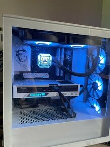 Gaming PC // 7800x3D 4070Ti Super 64GB RAM