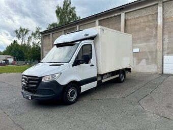 MERCEDES  SPRINTER 2.2CDI  CHLAĎÁK ZASUVKA ČR PPŘEDNÍ NÁHON