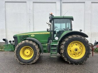 Prodej traktoru  John Deere 8220