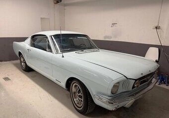 Ford Mustang Fastback 4,7 V8