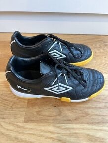 UMBRO detske fotbalove kopacky vel. 28,5 - 1