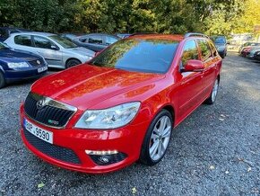 Škoda Octavia Combi RS 2.0TDI 125kW Webasto DSG klima tempom