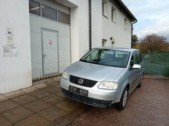 VW Touran 1,6i 85kw - náhradní díly