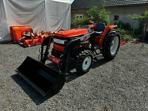 Malotraktor Kubota GL320 Grandel s čelním nakladačem 450 kg