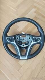 Vyhřívaný multifunkční volant na Hyundai i40 561003Z335RY