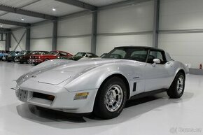 Corvette C3, 5.7L V8, 1982 - 1