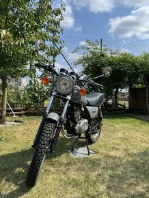 Suzuki GS 125 GN - 1