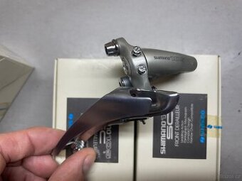 Shimano 105 NOVY ULOŽENKA prešmykač