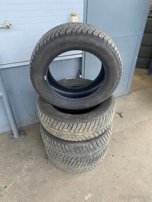 225/60R17