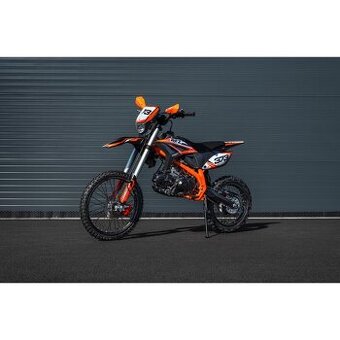 Pitbike Leramotors Thunder 140ccm, oranzova