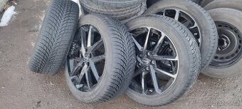 18´´ Zimni sada TOYOTA 215/50 R18 5X114,3 TPMS