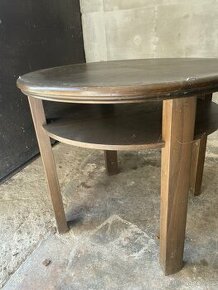 Kulatý stolek - 1