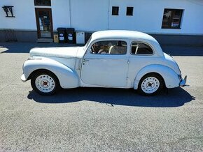 Škoda 1102 tudor, rok výroby 1950, platný Tp - 1