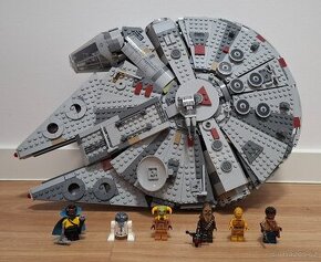 LEGO Star Wars - 75257 Millennium Falcon