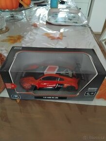 Model Audi R8 M 1:24 LMS Sparkys nový nepouzit - 1