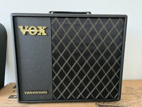 VOX VT40X + footswitch - 1