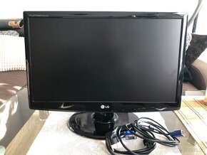 Monitor LG Flatron W2243S-PF