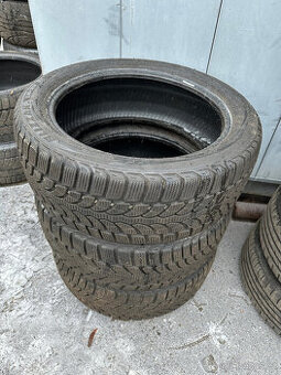 Zimní Pneu Bridgestone Blizark 205/50/17