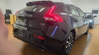 Volvo V40 Momentum 2,0d 110kW Automat