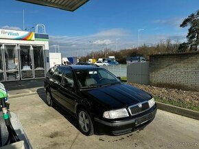 Škoda Octavia 1 Zamluveno