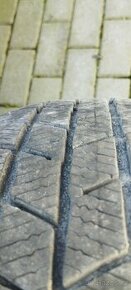 Prodám zimní pneu Barum 185/60 r15. Vzorek 6mm - 1