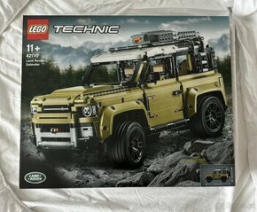 LEGO Technic 42110 Land Rover - 1